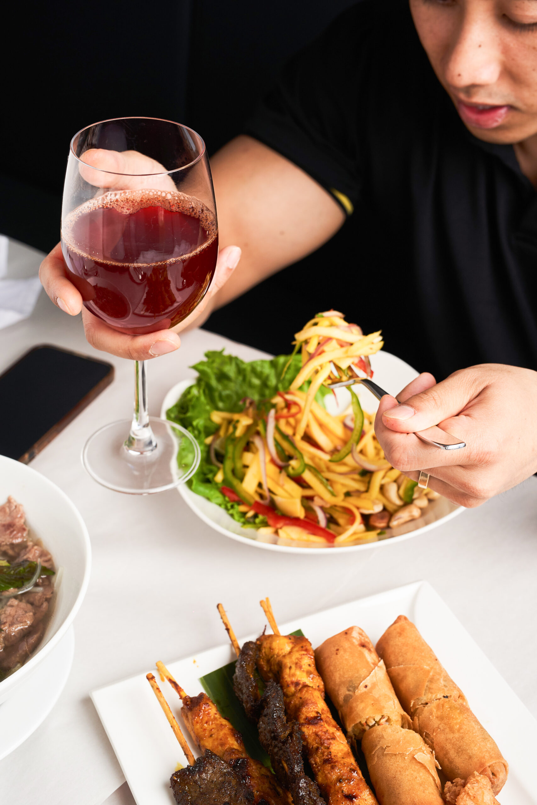Twin Fish - Thai Cuisine